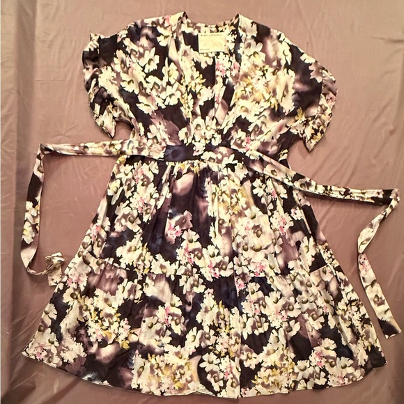 Y2K Vintage Black/Cream Ruffled Floral Midi Dress w/Flutter Sleeves Size Small - Picture 3 of 10